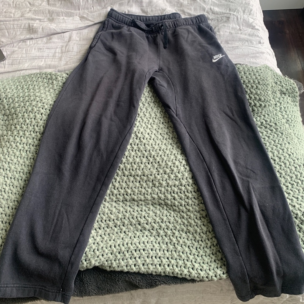 Nike men’s sweats